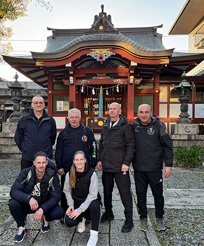 Karate-Do-v-dezeli-vzhajajocega-sonca-2
